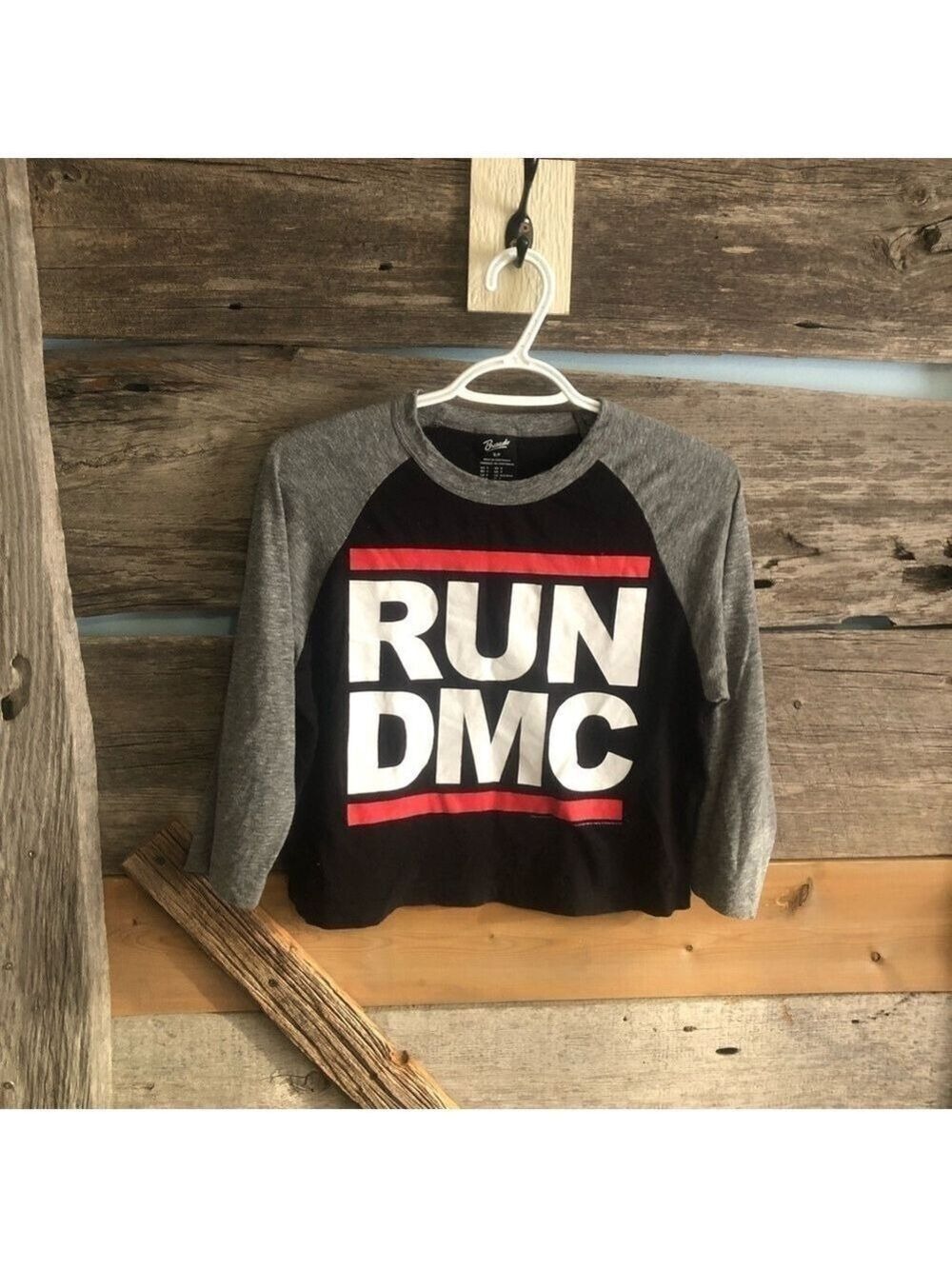 RUN DMC Size Small Cropped Shirt